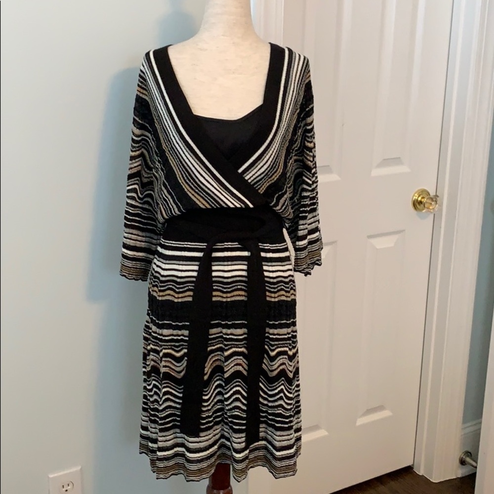 Jessica Howard Blk/Grey Dress with Dolman sleeves